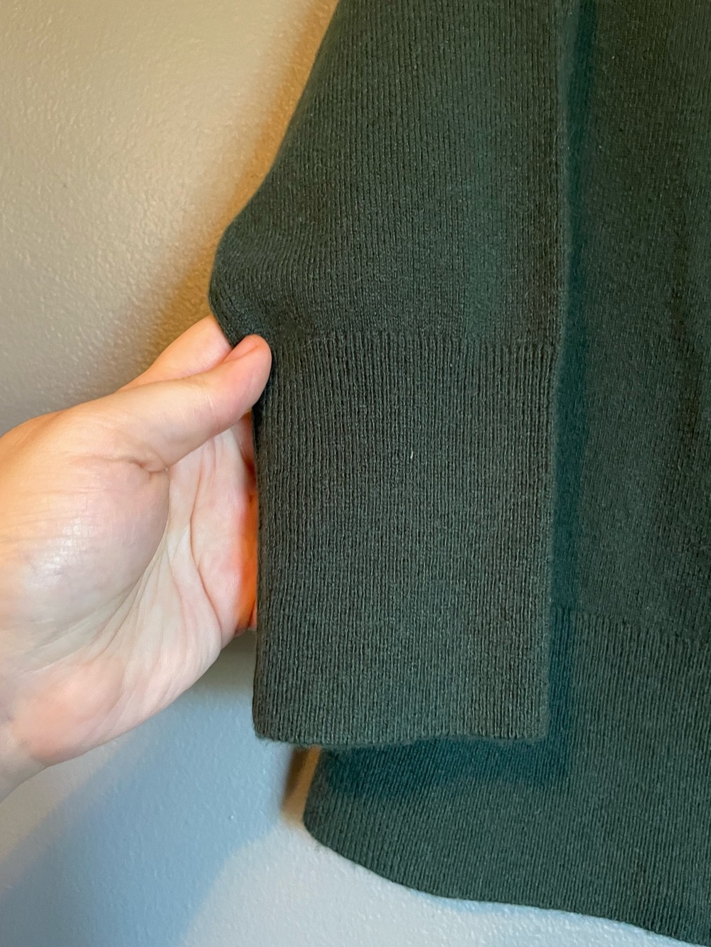 New Vince Small Forest Green Metal Button Cashmere Wool Cardigan Top Ret $398! - Picture 4 of 13